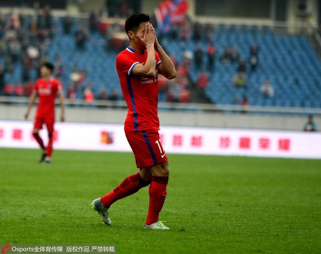 导演乌尔善发布相关物料，并发文：“皑皑白雪，自有一番因缘际会。