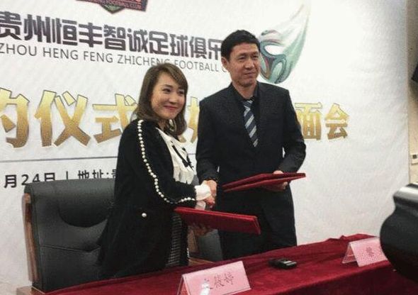 对于电影行业而言，AI技术的应用可以体现在多个方面，如辅助剧本创作、提升特效制作水平、优化电影营销等。