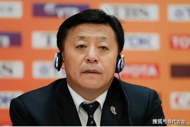 ”广东惠州佳兆业广场项目副总监唐佳生介绍，顾客凭电影观影后的票根到他们的32家餐饮门店消费，可以达到88折的优惠。