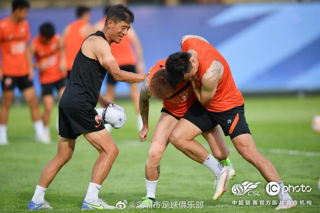 电影改编自真实事件，讲述了澳大利亚小女孩玛丽与美国孤僻 《玛丽和麦克斯》曝主题曲MV 谱出温暖友情诗篇 2025-08-08 8月8日，动画电影《玛丽和麦克斯》发布主题曲MV《Qué Será Será（顺其自然）》和终极海报，两个孤独的灵魂，因一封信相遇，跨越半个地球，成为彼此生命里最特别的朋友，温暖治愈的画风，直戳观众 高分动画《玛丽和麦克斯》定档8.