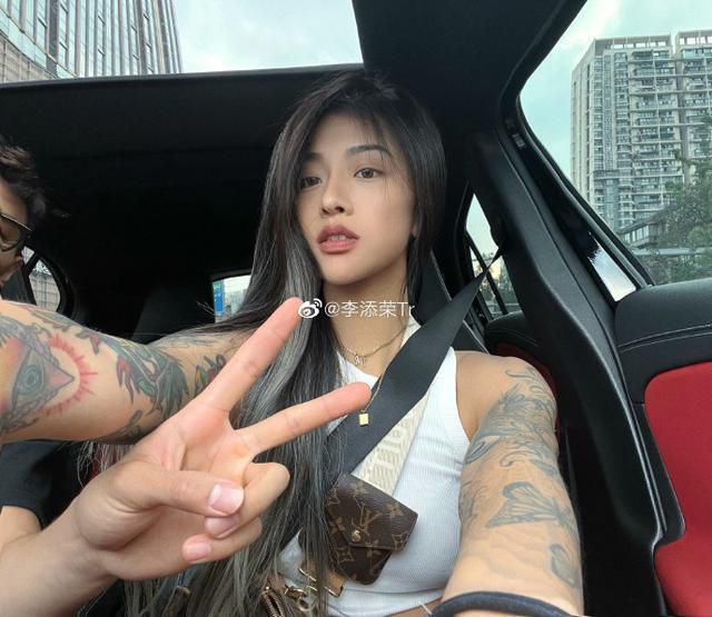 真没想到，杨幂旗下最稳的是高伟光 2020-12-31 《傲娇与偏见》终极预告 热巴、高伟光脱线搞笑 2017-04-18 侯在嬉笑互怼中逐渐消除隔阂的欢闹故事。
